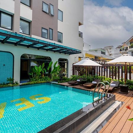 Sea Breeze Condotel Danang Buitenkant foto